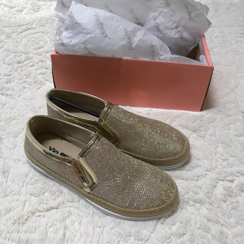 👟 Via Pinky Collection Gold Winnie Sneakers - Picture 9 of 16
